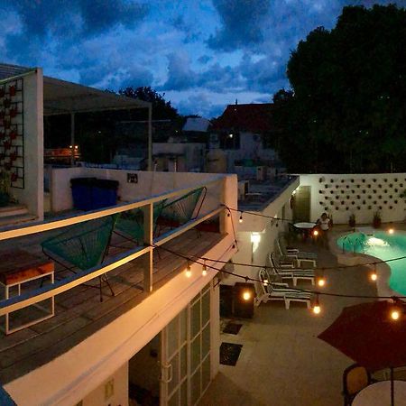 Moloch Hostel & Suites Cancun Ngoại thất bức ảnh