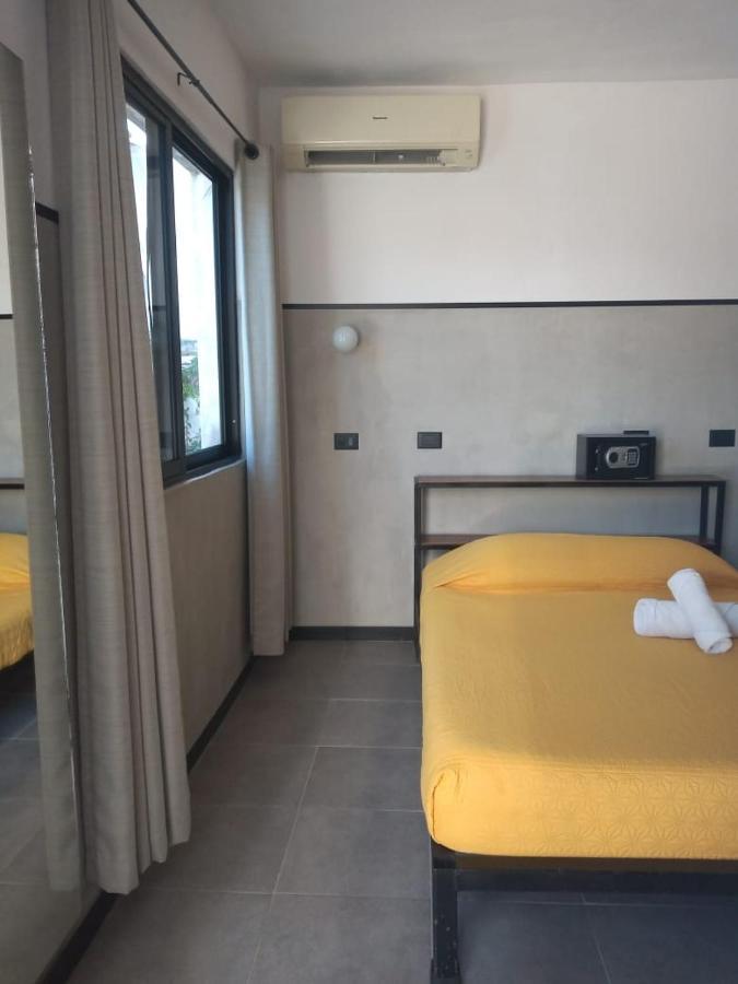 Moloch Hostel & Suites Cancun Ngoại thất bức ảnh
