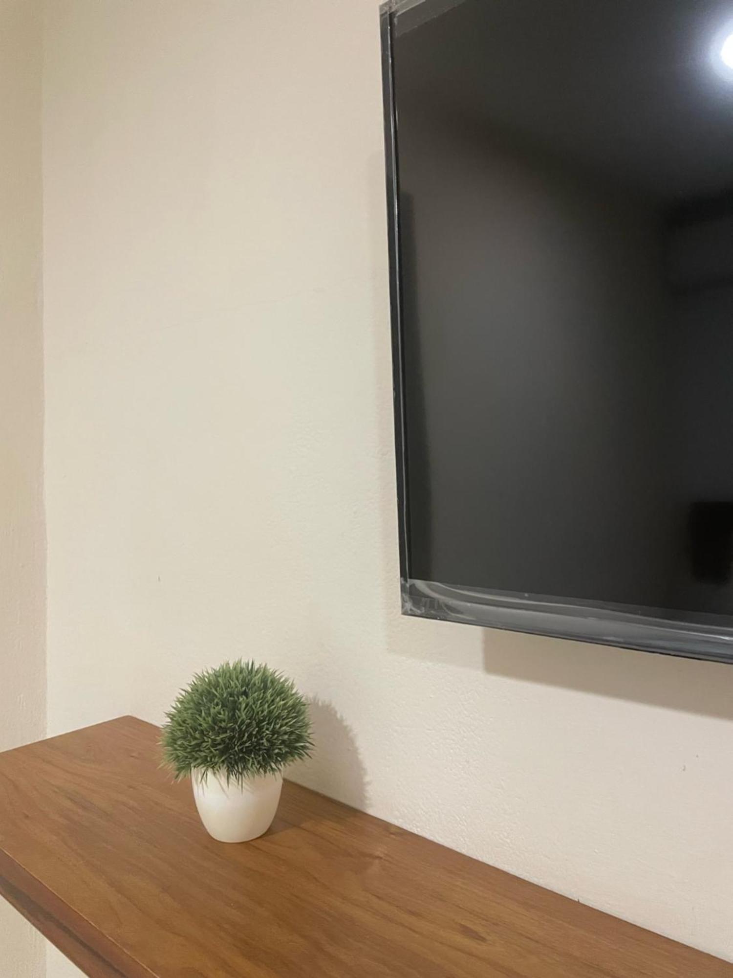 Moloch Hostel & Suites Cancun Ngoại thất bức ảnh